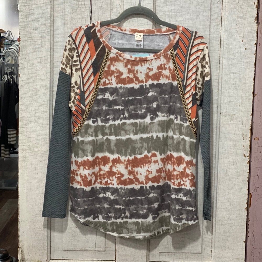 Contrast Top